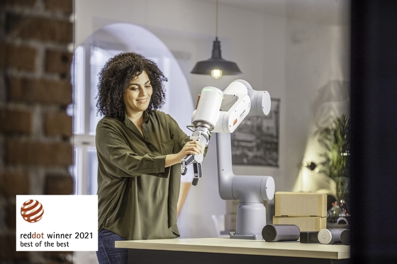 ABB flexible et nouvel GoFa CRB15000 Cobot avec la pince de robot d'Onrobot RG6