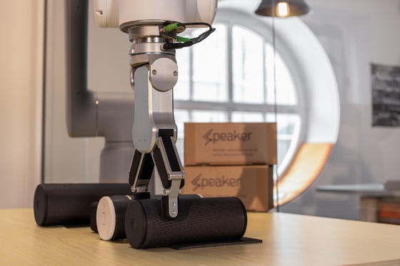 ABB flexible et nouvel GoFa CRB15000 Cobot avec la pince de robot d'Onrobot RG6