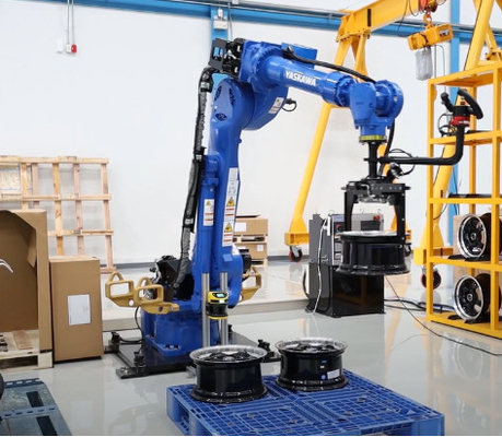 Axe 6 GP180 industriel de manipulation puissant de haute charge utile du bras 180kg de robot de Yaskawa