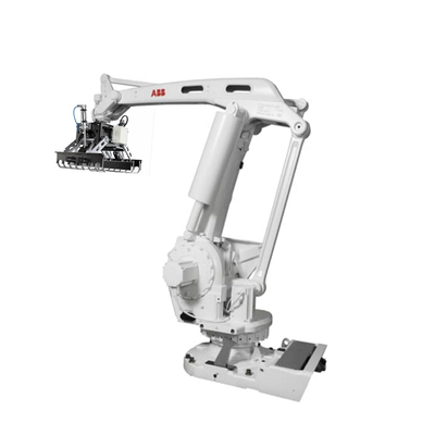 Axe du robot IRB2600 4 d'ABB IRB avec la pince pneumatique pour la pelletisation de robot et l'endroit de sélection