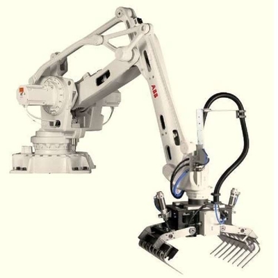 Armement robotique à 4 axes ABB IRB 460-110/2.4 avec une pince à rouleaux robotique CNGBS pour robot de palettisation automatisé