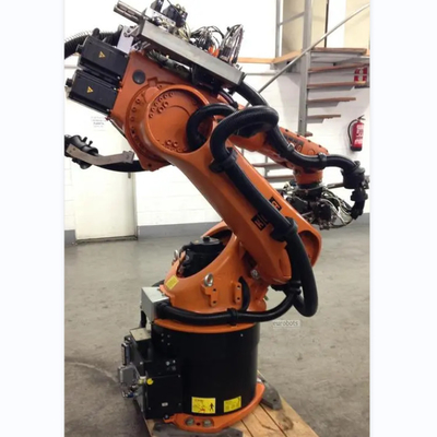 Kuka Robot Industriel KR 60-3 comme charge utile de la machine à cueillir et à placer 60 kg avec bras de robot 6 axes pour l'assemblage du moteur