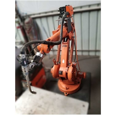 Armement robotique à 6 axes ABB IRB 1410 avec station de nettoyage d'armes à feu CNGBS pour l'automatisation des robots de soudage