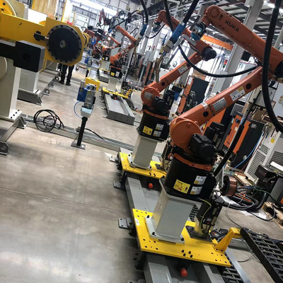 Des rails robotiques avec une charge utile de 2500 kg et une portée de 3200 mm avec un robot ABB et d'autres robots comme rails de guidage