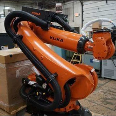 6 axes bras de soudage robotisé Kuka KR 210 R2700-2 avec positionneur de soudage CNGBS pour robot de soudage
