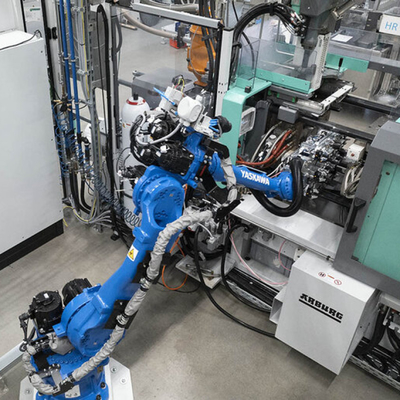YASKAWA Pallet Machine GP50 avec CNGBS Dressing Pack pour une utilisation plus longue Station de travail en tant que robot industriel