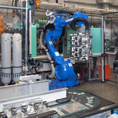YASKAWA Pallet Machine GP50 avec CNGBS Dressing Pack pour une utilisation plus longue Station de travail en tant que robot industriel