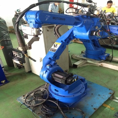 Yaskawa GP225 bras robotique de manutention 6 axes avec rail de guidage de robot CNGBS pour robot de prélèvement de produits