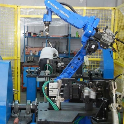 Yaskawa GP225 bras robotique de manutention 6 axes avec rail de guidage de robot CNGBS pour robot de prélèvement de produits