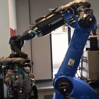 Yaskawa GP225 bras robotique de manutention 6 axes avec rail de guidage de robot CNGBS pour robot de prélèvement de produits