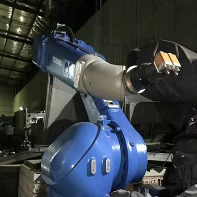 Automatisation YASKAWA Robot industriel MPX3500 avec vêtements de robot CNGBS comme équipement CNC pour palettes
