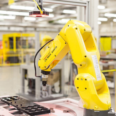 FANUC LR Mate 200iD bras de robot industriel à 6 axes avec pinceau CNGBS pour le montage du moteur