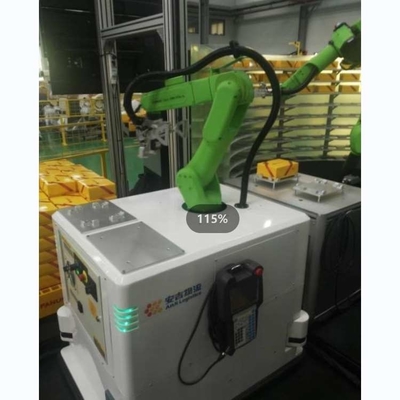 6 axes Fanuc CRX-5iA bras robot cobot avec vêtements de robot CNGBS pour le traitement en tant que robot collaboratif