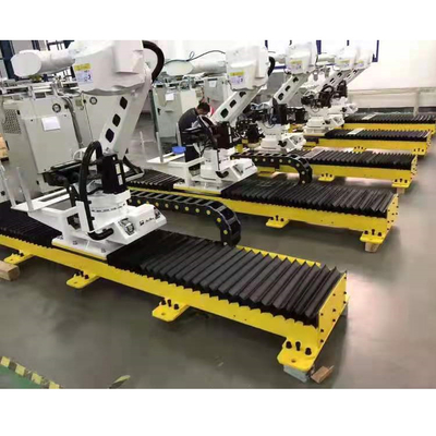 Robot FANUC avec une charge utile de 500 kg pour la manutention de matériaux en tant que rails robotisés