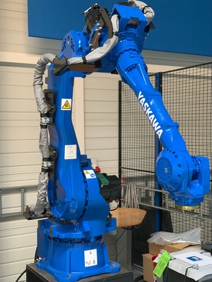 YASKAWA GP50 Robot industriel 50 kg Charge utile comme manipulateur automatique comme bras de robot à 6 axes