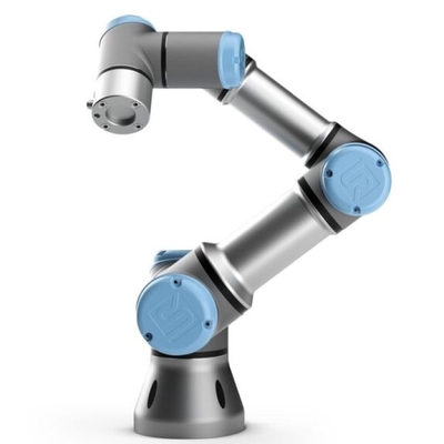 UR3 Robot universel cobot avec pinceau comme machine d'assemblage pour le montage du moteur