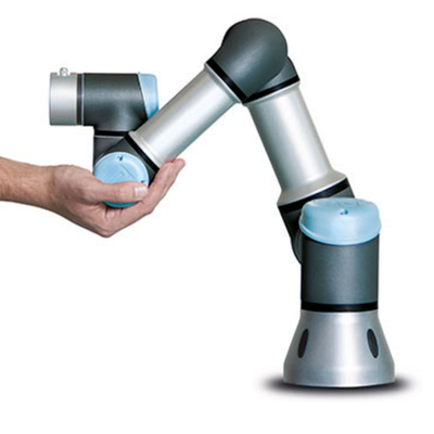 UR3 Robot universel cobot avec pinceau comme machine d'assemblage pour le montage du moteur