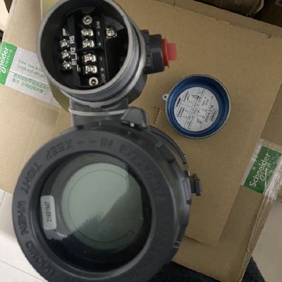 DLC3000 série DLC3100 DLC3020F DLC3010 Emerson Fisher Transmetteur de niveau avec tube de couple pour réservoir de carburant