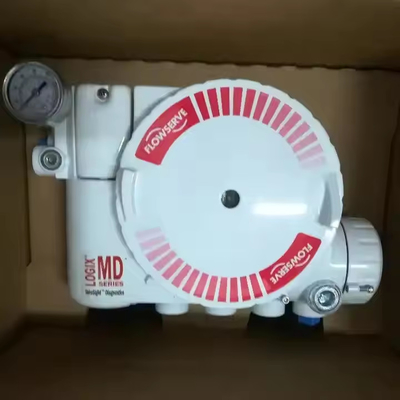Légère avec le service de débit LOGIX 3200MD 520MD DIGITAL HART VALVE POSITIONER dans les soupapes de service de débit