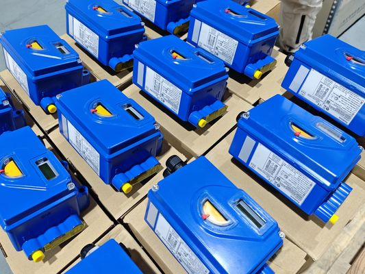 Positionneur de vanne de contrôle avancé avec autodiagnostic et protection IP66 pour un contrôle précis de la pression d'alimentation