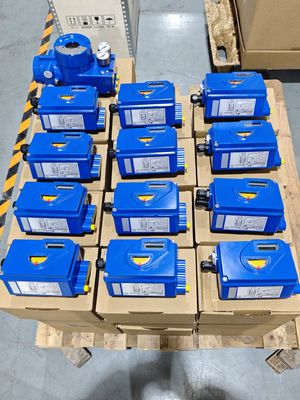 Positionneur de vanne de contrôle avancé avec autodiagnostic et protection IP66 pour un contrôle précis de la pression d'alimentation