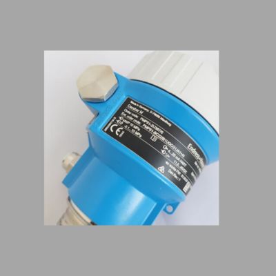 Poste de détente et de température équipé d'un débitmètre vortex Endress+Hauser Proline Prowirl D200 et d'un transmetteur de pression Cerabar PMC51B