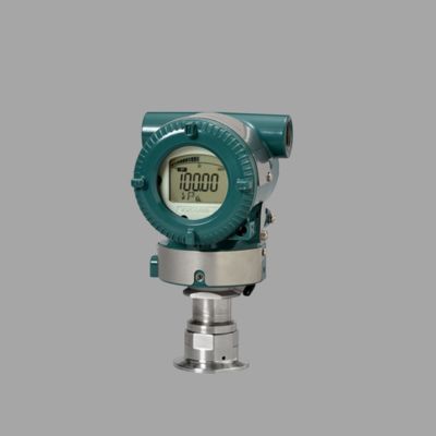 Station de refroidissement à basse pression équipée d'un débitmètre à vortex de la série Yokogawa VY et d'un émetteur de pression sanitaire EJAC60E