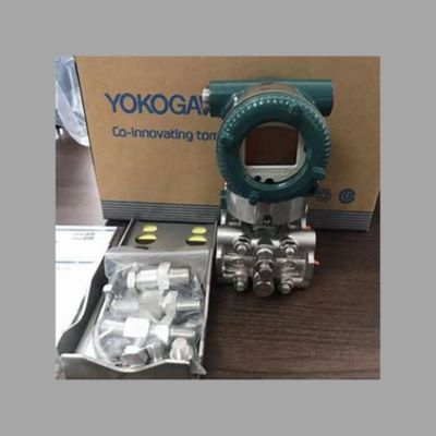 Régulateur de réduction de pression équipé d'un débitmètre vortex Yokogawa série VY et d'un transmetteur de pression différentielle de plage de ventilation EJX120A