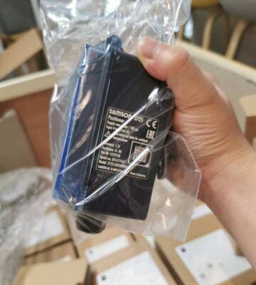 Samson 3241 Corps de vanne Globe avec actionneur pneumatique 3277 Positionneur de vanne 3725