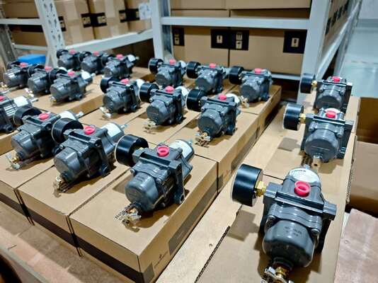 Valve de commande pneumatique avec Valmet Neles ND9000 ND9106HX8T, ND9103HX8T, ND9203HE8T, ND9206HE8T Positionneur 67cfr régulateur en stock