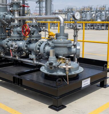 Monté sur châssis avec régulateurs de pression Fisher types 1098-EGR et 1098H-EGR et régulateur 63EG-98HM avec stock