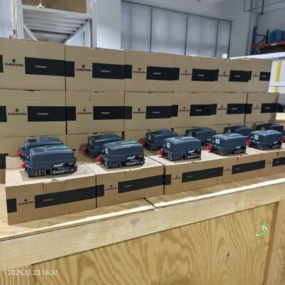 Positionneur de vanne Emerson Fisher DVC2000 : prend en charge le protocole HART et les signaux 4-20mA ; configuration à simple effet ; compatible avec les électrovannes NORGREN HERION série 6316 ; disponible en stock pour une livraison immédiate