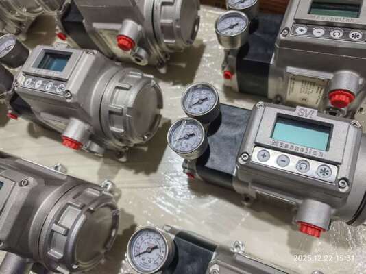Positionneur de vanne numérique Masoneilan SVI3-31111210 HART 7 à simple effet avec diagnostics en ligne, équipé d'une électrovanne NORGREN série 24100. Protocole conçu pour les milieux gazeux industriels