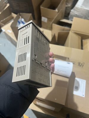 Samson 6493 Contrôleur de processus Contrôle de température, pression et débit Automatisation des processus