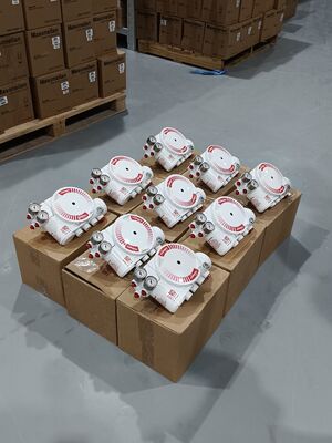 Flowserve Logix 3200MD Precision Digital Valve Positioner with HART 5 for Pneumatic Control Valves
