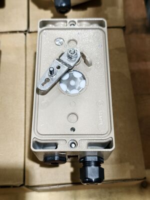 Sanson 3730-3 Smart Valve Positioner avec communication HART et EXPERTplus Diagnostics pour les soupapes de contrôle à auto-étalonnage