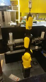 Machine de café du robot R900 six de Kr 6, fabricant de café stable de bras de robot de représentation