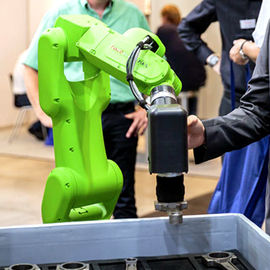 CR de bras de robot de Fanuc de charge utile de la portée 4kg de 550mm - 7 IA pour la protection IP65 industrielle
