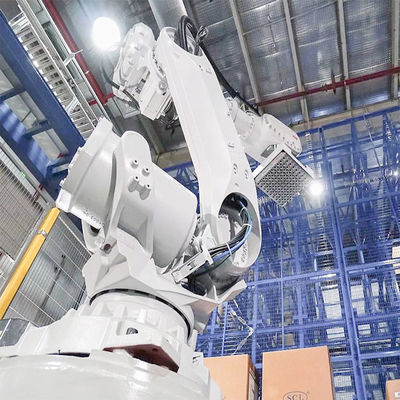 6 robot de fraisage de la portée 2700mm de la charge utile 300kg de l'axe IRB6700 1525kg