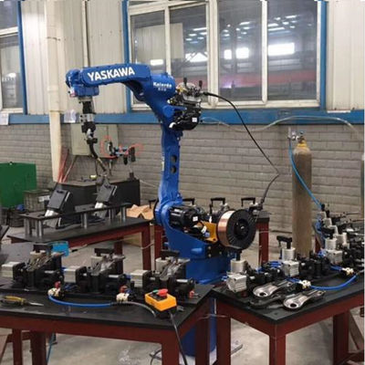 Charge utile de bras de robot de manipulateur 110kg GP110 pour la machine de soudure robotique de bras