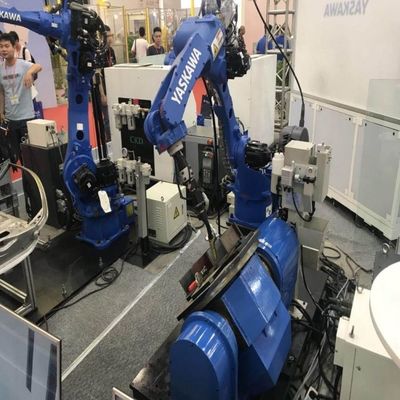 Axe de soudure du bras mécanique 6 Motoman AR2010 avec le bras robotique industriel