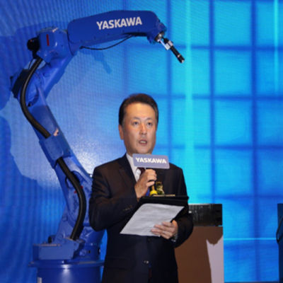 Axe du bras 6 de robot d'Assemblée Motoman GP180 avec le bras robotique industriel