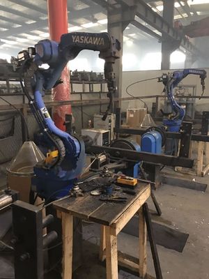 Charge utile 12kg de Motoman AR2010 avec la soudeuse RD500S utilisée pour le robot de soudure