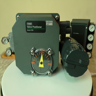 Fisher 3720 fournissent un positionneur électropneumatique de position de boule ou de disque de valve