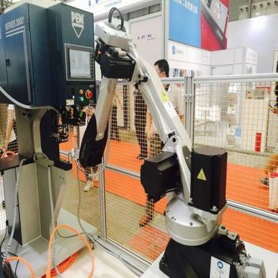 Robot de polissage Racer-7-1.0 Charge utile 7 kg avec 6 axes Bracelet robotique pour l'automatisation de la manutention