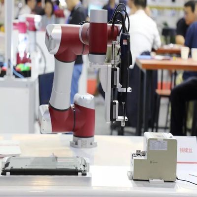 Bras JAKA Zu 7 de robot de commande numérique par ordinateur de 6 axes pour le robot de fabrication avancé Cobot de JAKA