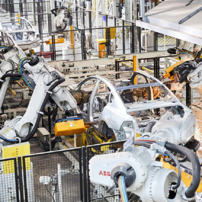 IRB6700 efficace et flexible avec le bras de robot de la charge utile 155KG pour la machine de transfert