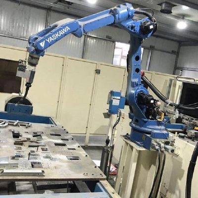 Machine de soudure de robot industriel de Motoman AR1440 avec d'autres soudeuses d'ARC en tant que robot de soudure automatique