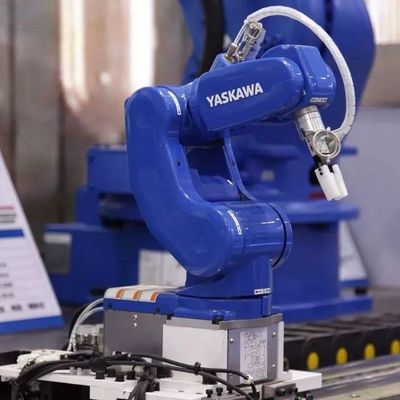 Prix du robot GP7 industriel avec la charge utile 7KG et le contrôleur For Material Handling de la commande numérique par ordinateur YRC1000