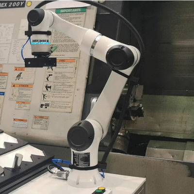 Portée féerique du robot universel de collaboration E10-L 1300mm pour le polonais robotique